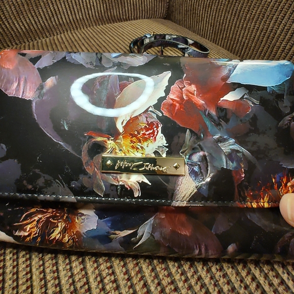 Betsey Johnson Handbag Crossbody Wallet With Black Floral Pattern EUC - Picture 4 of 12